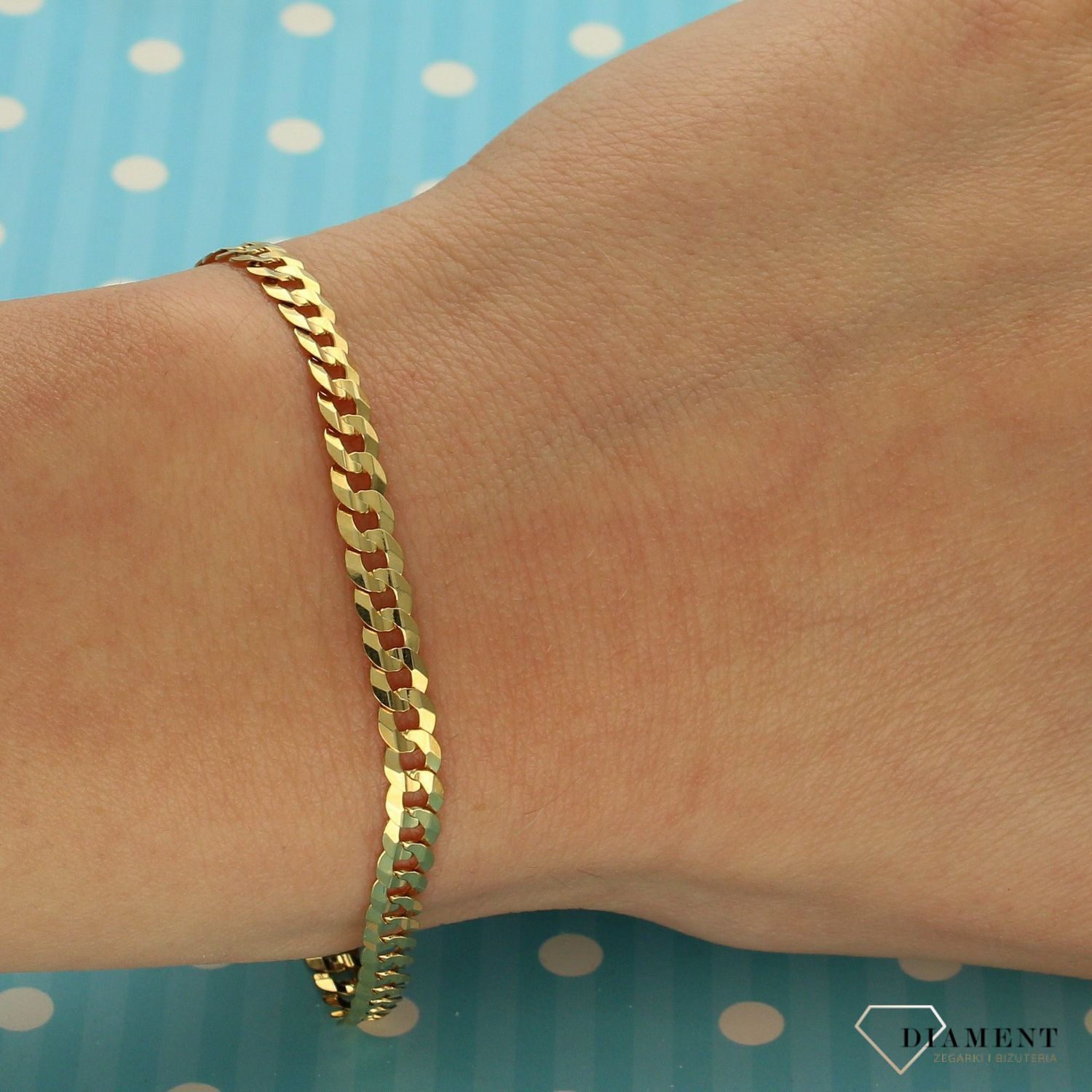 Bransoletka złota pancerka próba 375, BR 948 375 4mm Złota bransoletka wykonana z 9 karatowego żółtego złota. Bransoletka to idealny pomysł na prezent. Złota biżuteria o oryginalnej formie okrągłych ogniw.jpg